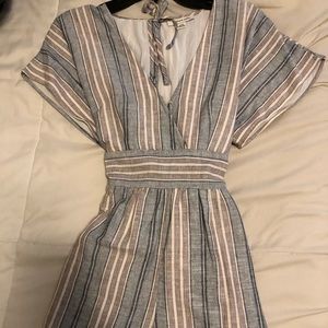 American eagle short romper